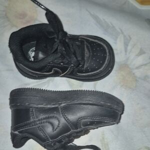 Nike Kids Black Sneakers